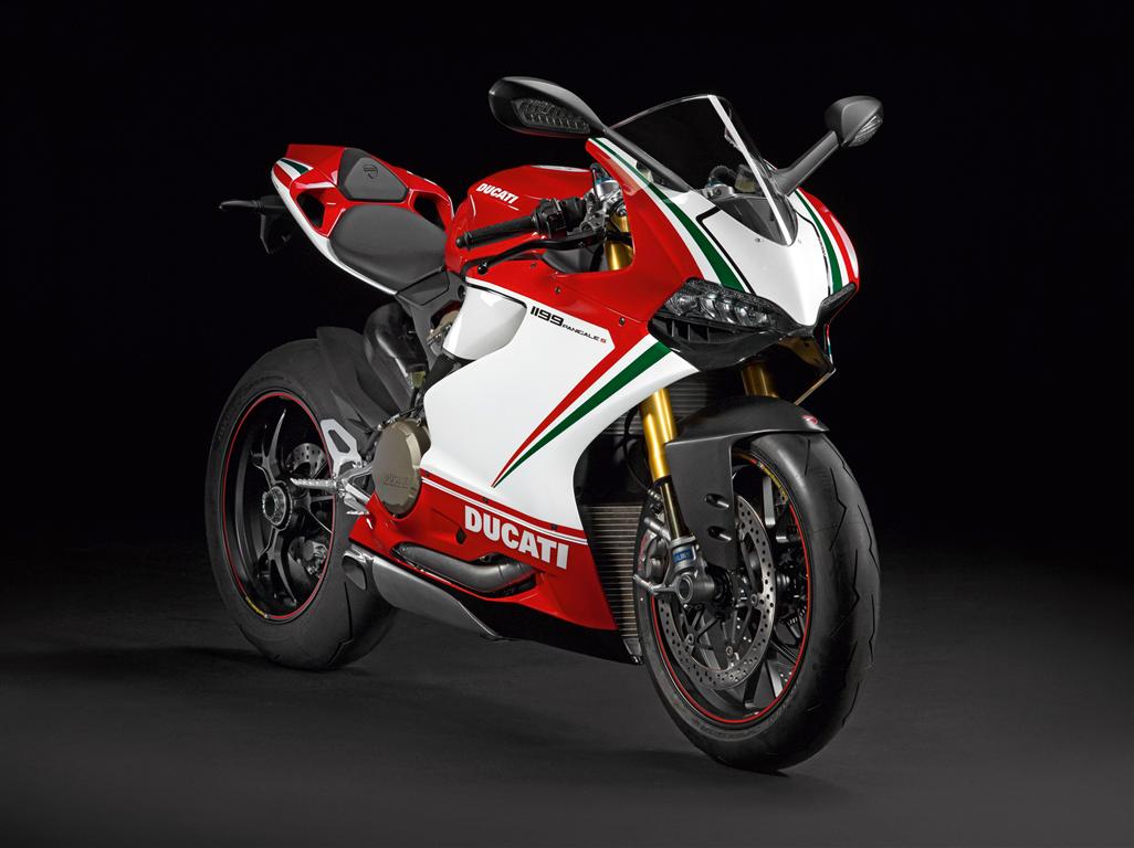 a11_1199panigale_stricolore_01.jpg